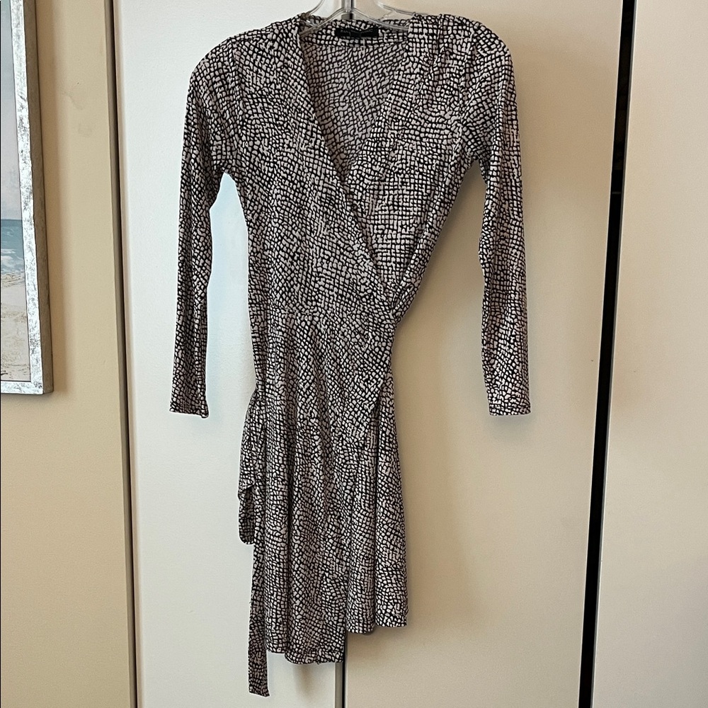 Banana Republic wrap  Long Sleeve Dress